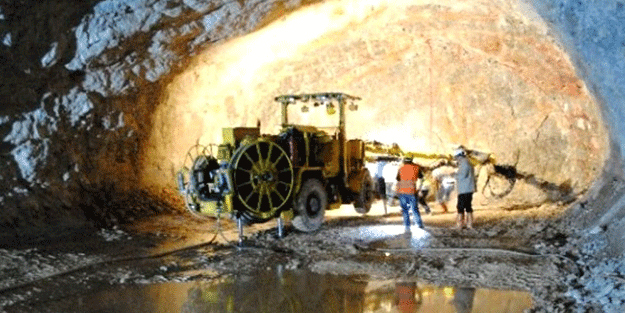 Şans eseri hazine ve kayıp şehir buldular! Altın ve para fışkırdı