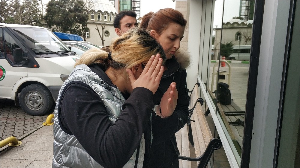 Şantaj ve tehdit ile para alma iddiasına adli kontrol 