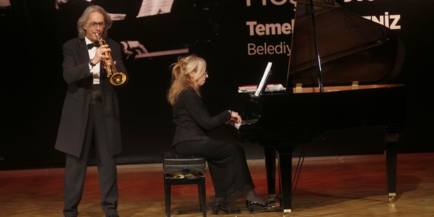 Santo ve Daniela Gentile, Küçükçekmece'de