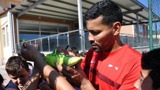 Santos Fenerbahçe'ye transfer olmak istiyor