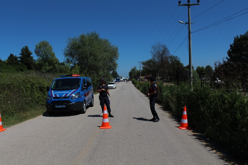 Sapanca gölü kıyısındaki turistik tesiste el yapımı bomba patladı: 2 yaralı 