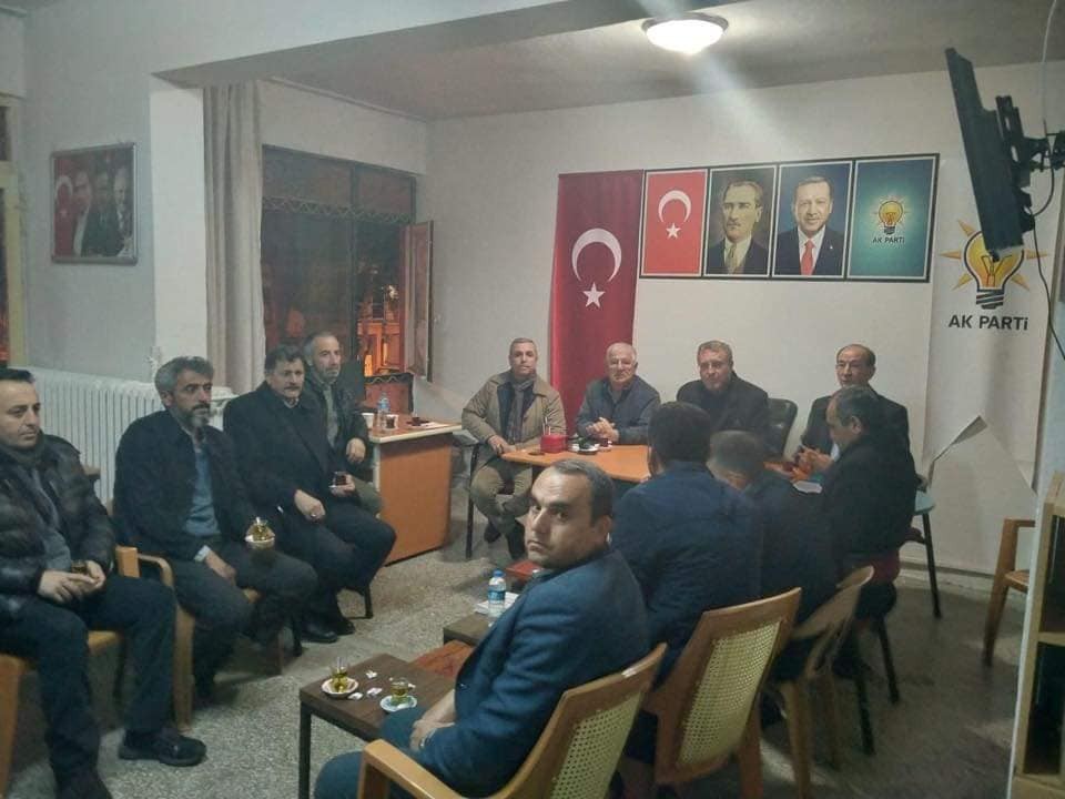 Şaphane AK Parti’de geniş katılımlı toplantı 