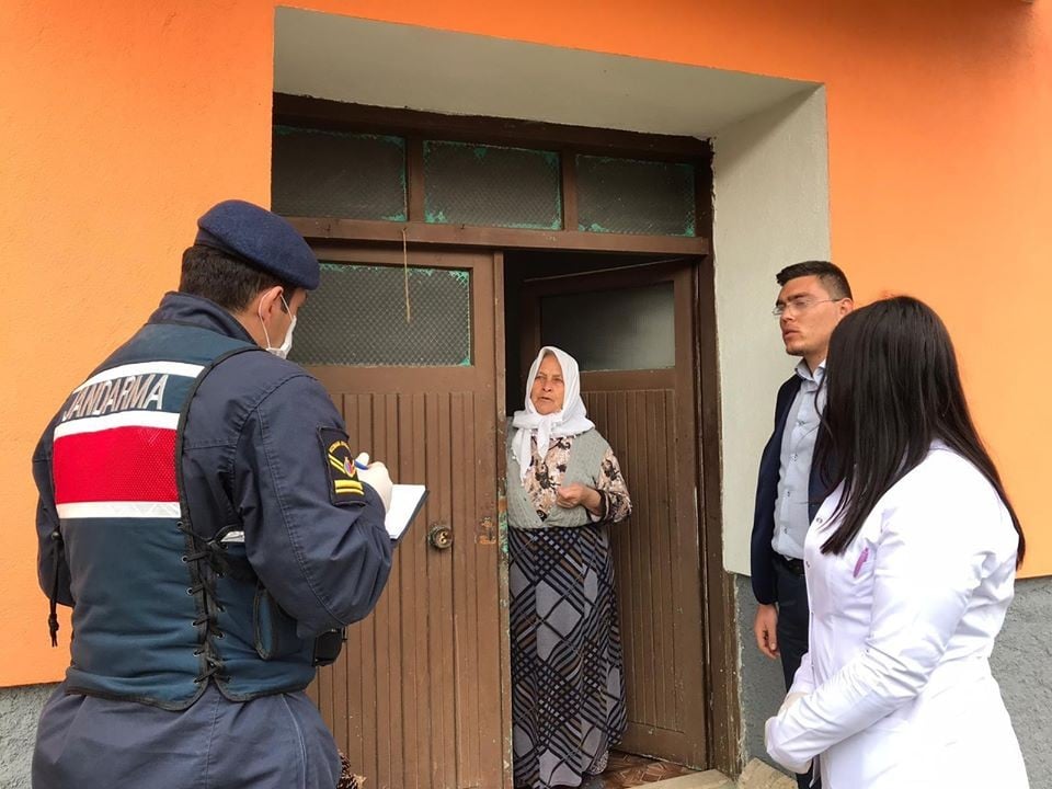 Şaphane’de 65 yaş üstü bin 465 vatandaşın tüm ihtiyaçları karşılanıyor 