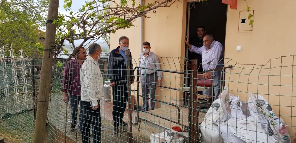 Şaphane’de her gün bir köye yemek dağıtılıyor 