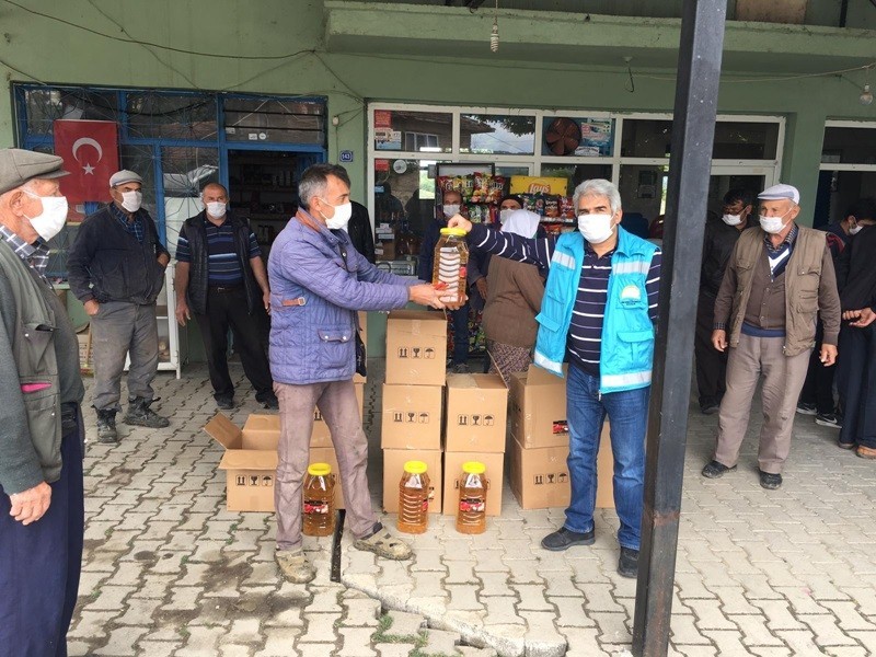 Şaphane’de ’’Sirke sineği’’ ile mücadele 