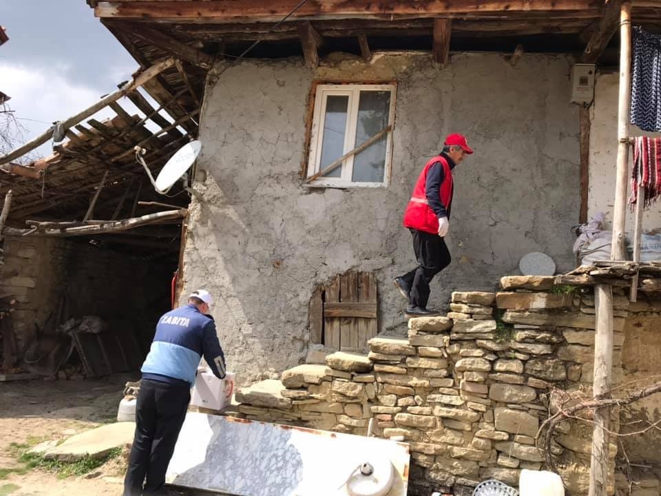 Şaphane’de yaşlı vatandaşların tüm ihtiyaçları karşılanıyor 