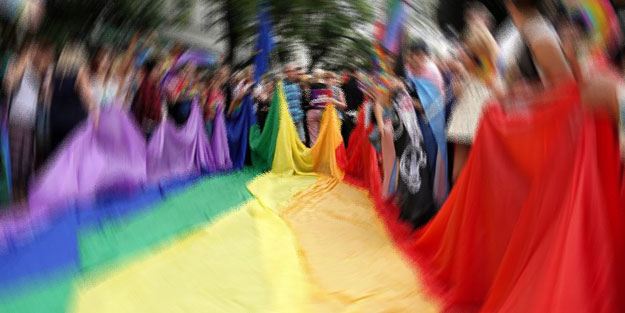 Sapkınlar için LGBTİ ‘olimpiyatları’ düzenlendi! Banu Avar’dan flaş yorum