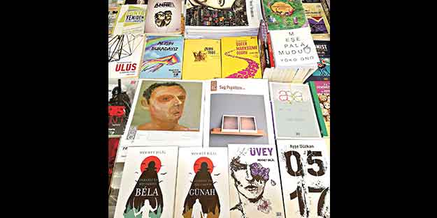 Sapkınlar TÜYAP kitap fuarında
