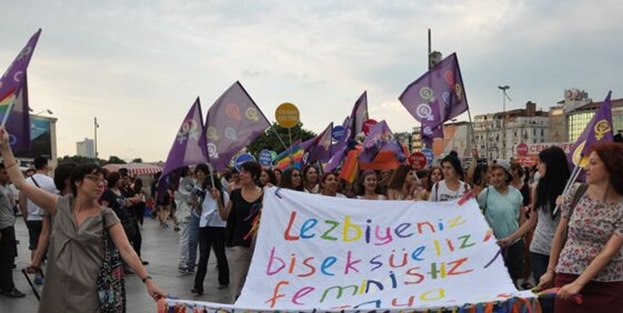 Sapkınlar yine sokağa çıktı!