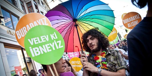 Sapkınlardan skandal bildiri!