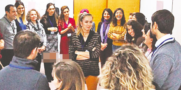 Sapkınlık eğitiminden elini çekmiyor