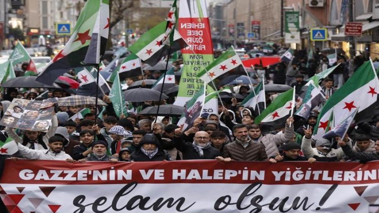 Saraçhane'de direniş ve zafer coşkusu: Türkiye Suriye için: Özgür Gazze, Özgür Suriye diye haykırdı!