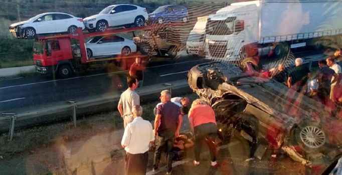 Şarampole devrilen otomobil ters döndü: 1 kişi öldü, 4 kişi yaralandı