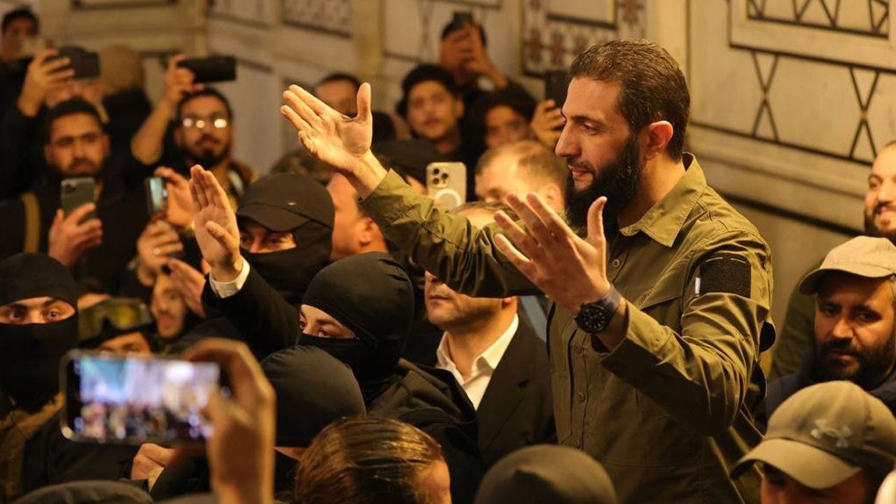 Şara’nın Papa çıkışı gündemi salladı! "Suriyelilerin kalbinde…"