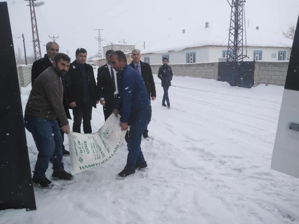 Saray ilçesinden depremzedelere yardım 