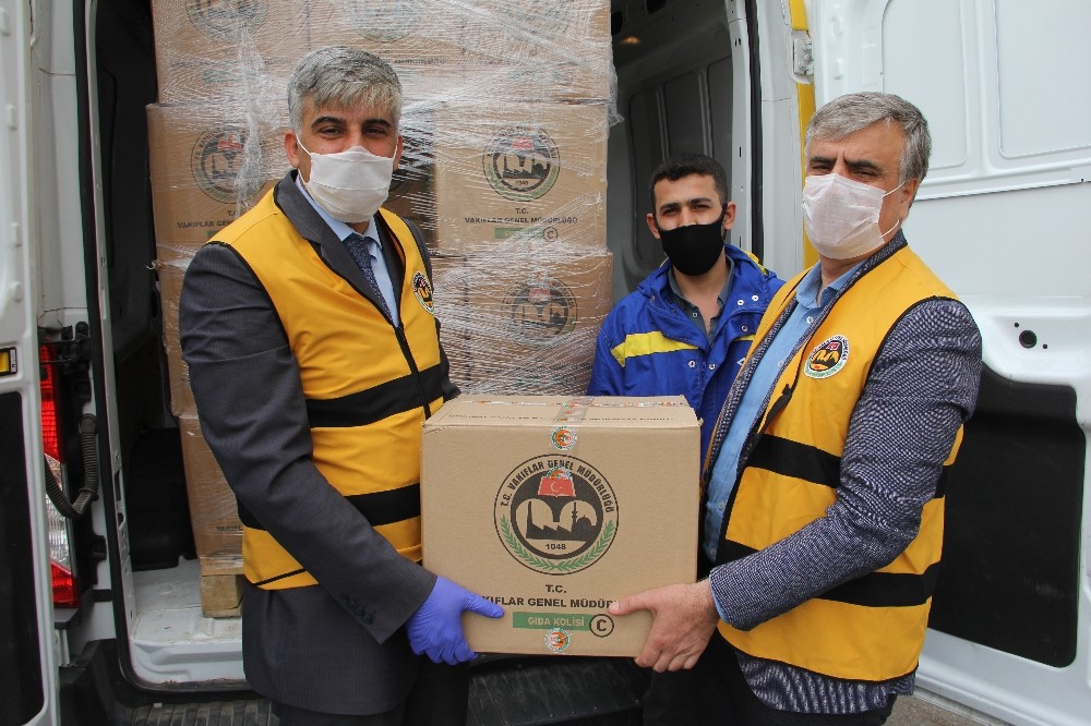 ’Sarı melekler’ her ay 5 bin 500 kapıyı çalıyor 