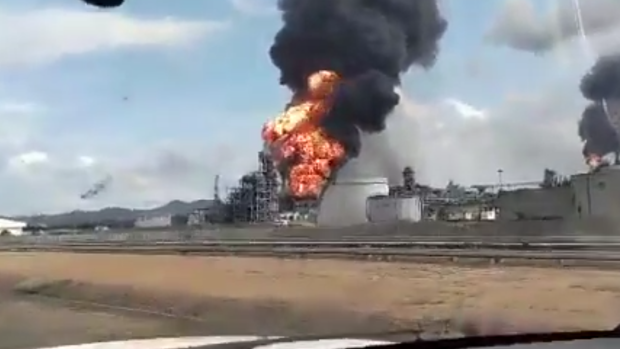 Sarı Şeytan Trump'ın CIA'ye yetki vermesi sonrası Venezuela'da petrol tesisinde patlama oldu!