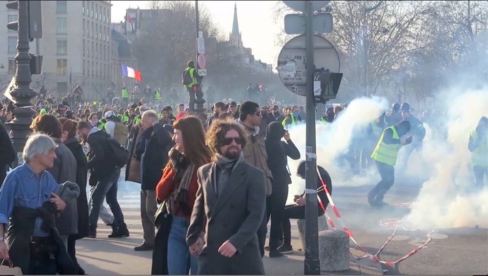 Sarı Yelekliler 14’üncü kez sokaklarda 