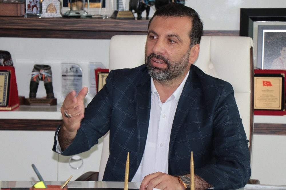 Sarıcaoğlu: “Onlar cefa çekerken ben tirit gecesi yapmam” 