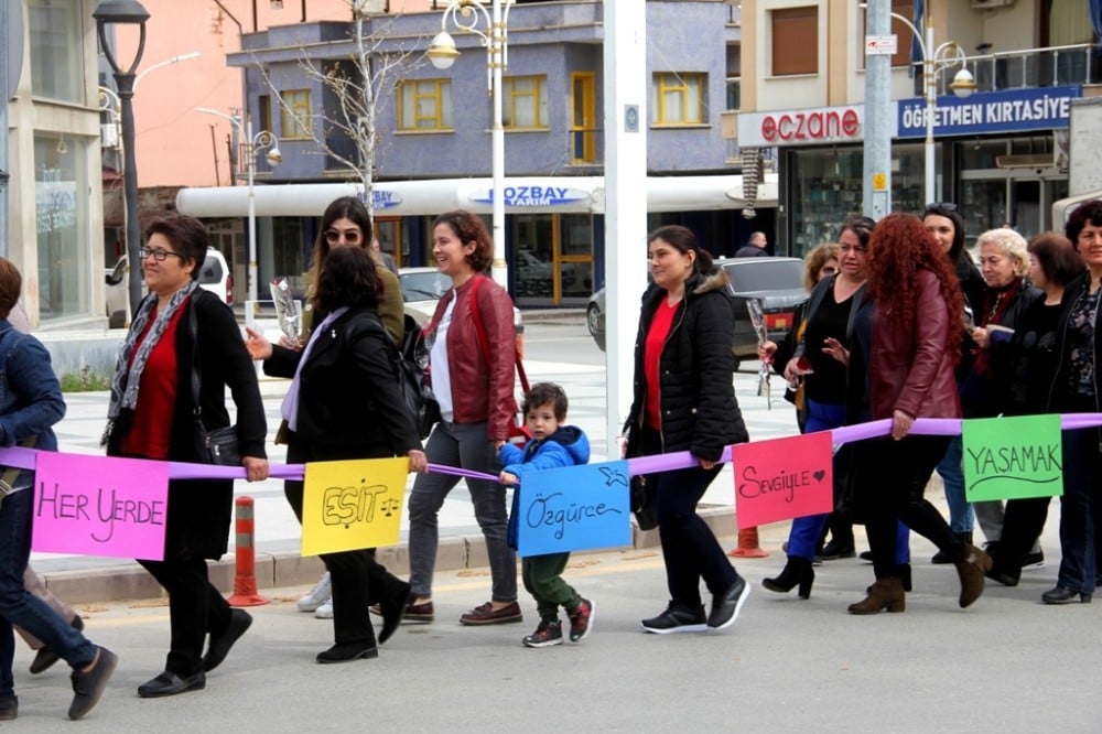 Sarıgöl’de 8 Mart Kadınlar Günü kutlandı 