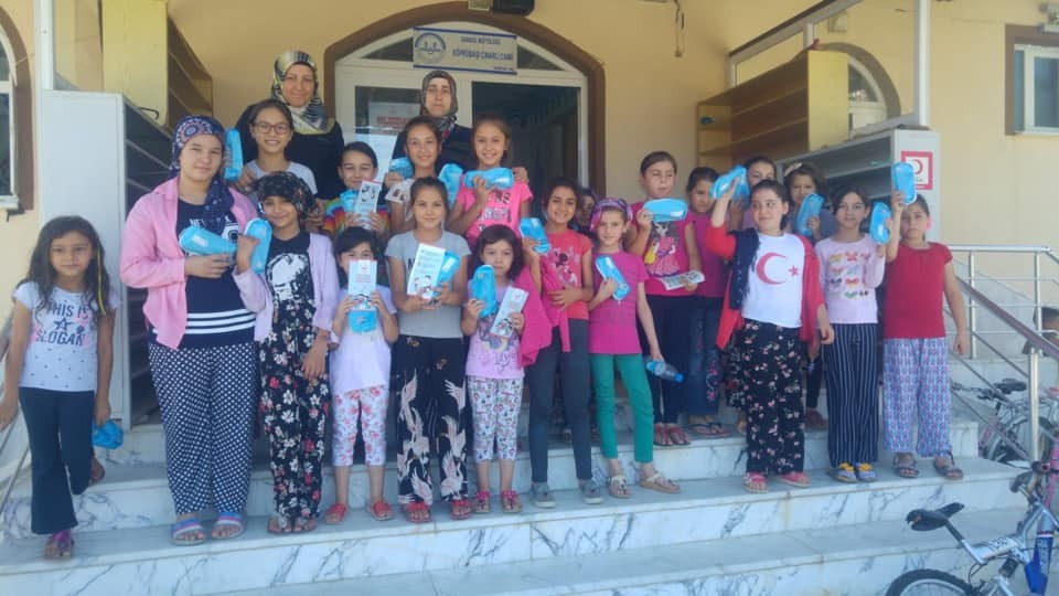 Sarıgöl’de Kur’an Kursu öğrencilere diş sağlığı anlatıldı 