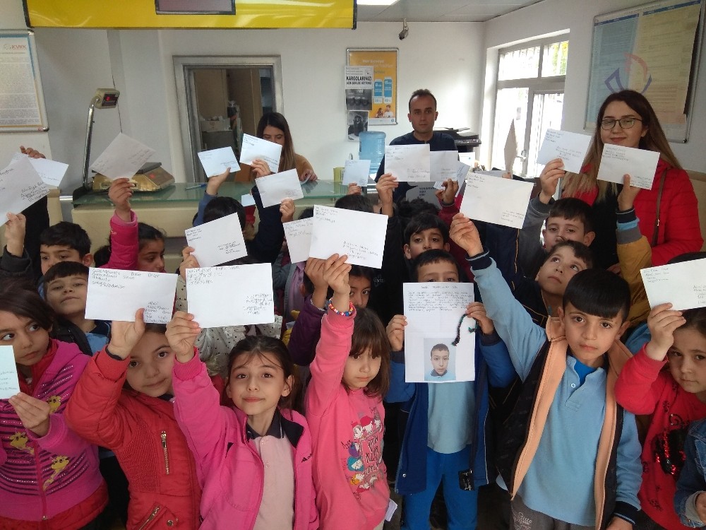 Sarıgöllü öğrencilerden Elazığ’a moral mektubu 