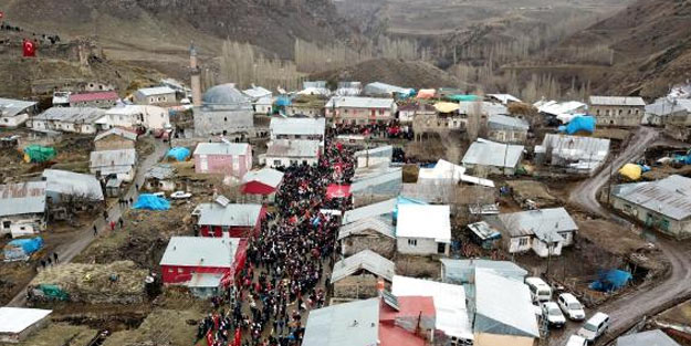Sarıkamış şehitleri, Şenkaya'da anıldı