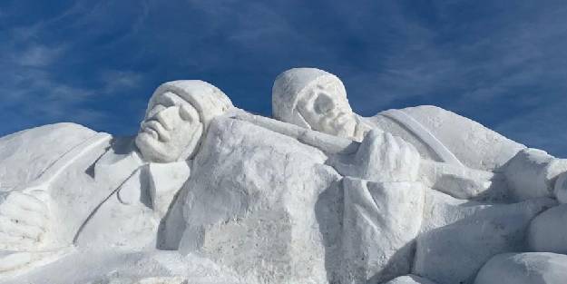 Sarıkamış'ta 'karı yorgan edenler' şehit asker heykeli tamamlandı