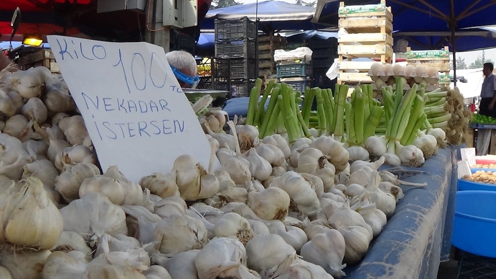 Sarımsağın kilosu 100 lirayı buldu 
