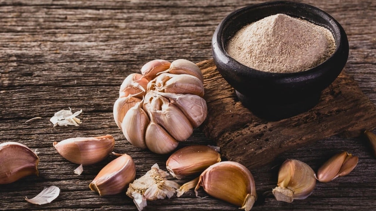  Sarımsak tozu nedir? bu kez bu bilgi ezberleri bozdu: Onun yaptığı harika açıklama herkesi şaşırttı