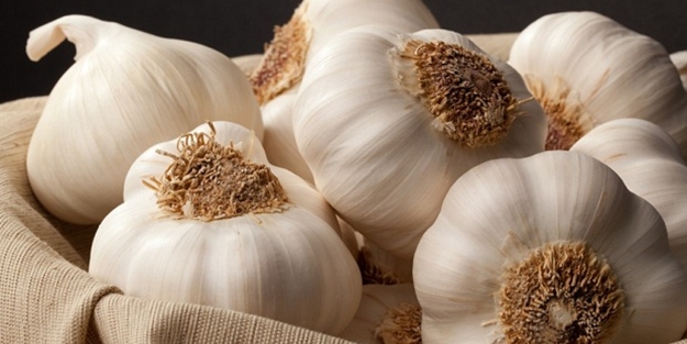 Sarımsak yiyince vücudumuzda bakın neler oluyor