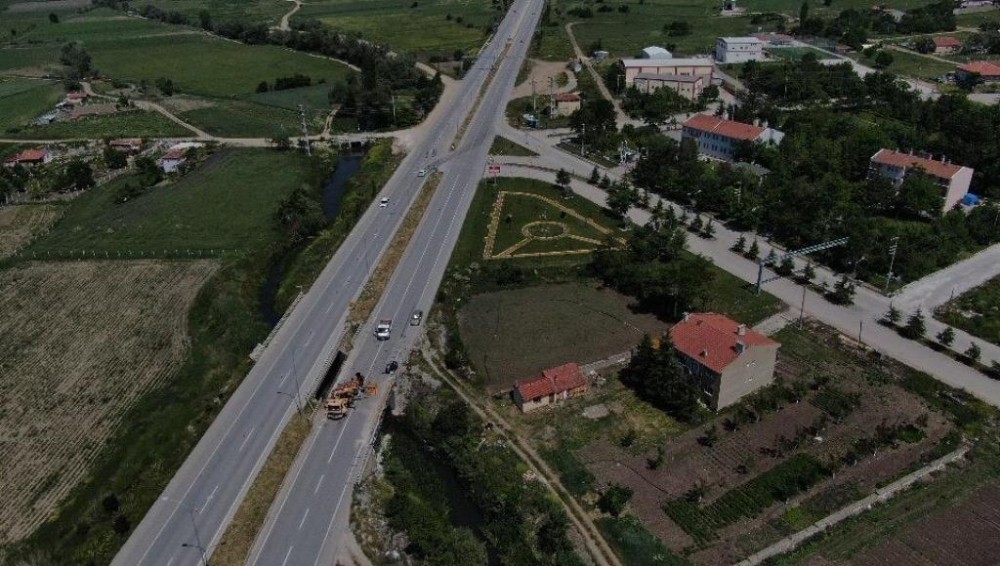 Sarısu Köprüsünde bakım onarım çalışması 