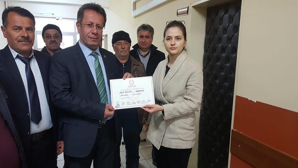 Sarıveliler’de Halil Kulak mazbatasını aldı 