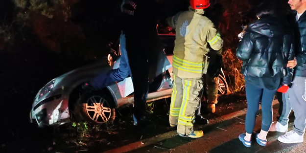 Sarıyer'de araç şarampole devrildi: 3 yaralı