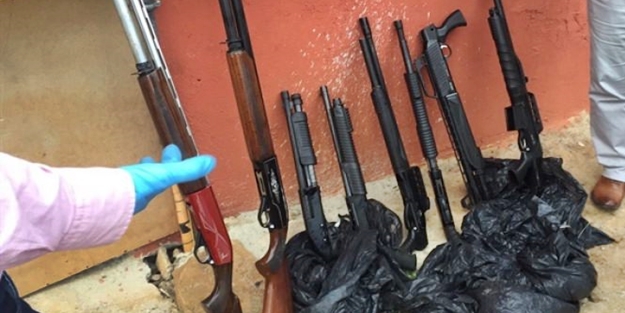 Sarıyer'de öyle silahlar ele geçirildi ki...