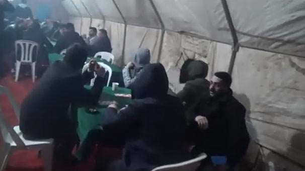 Sarıyer'deki tavuk çadırını tombala çadırı yapıp, servislerle müşteri taşımışlar