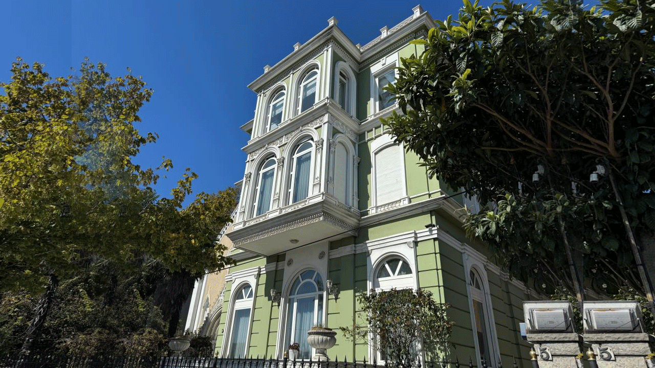 Sarıyer'deki yalı rekor fiyatla satılığa çıkartıldı