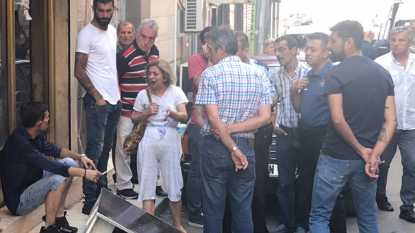 Şarjda bırakılan batarya yangına neden oldu