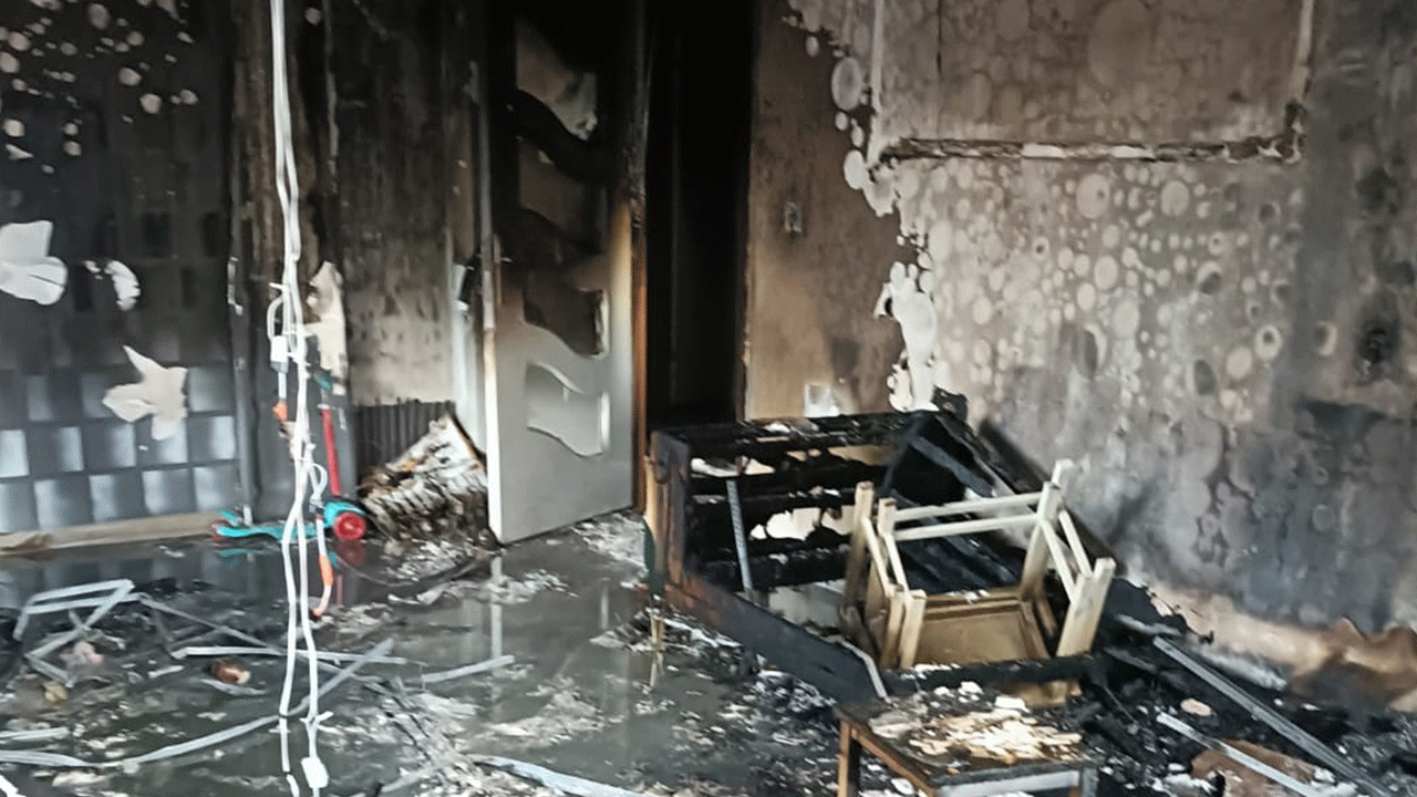 Şarjdaki telefon evi yaktı: Apartman sakinleri ölümden döndü