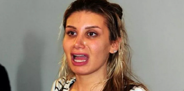 Şarkıcı müsveddesinden yine edepsizlik!