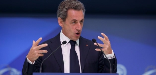 Sarkozy'ye şok!