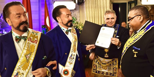 Adnan Oktar'ın nasıl mason olduğu ortaya çıktı!