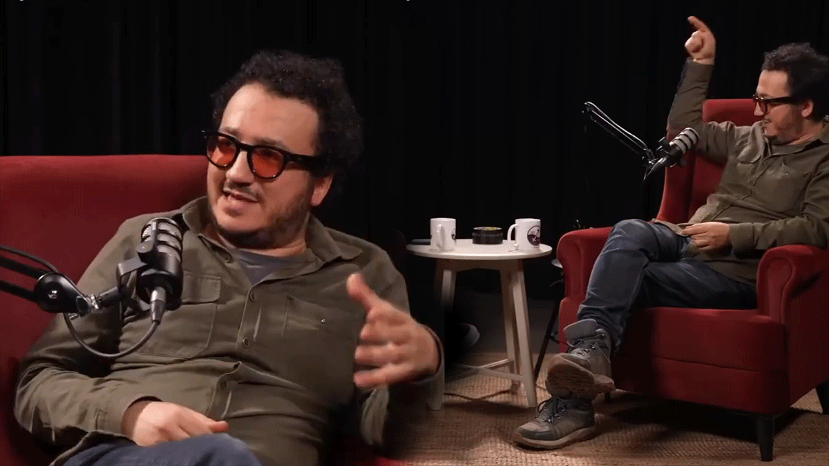 Şarlatanlara inat, hakikati haykırmaya devam ediyor! Çarıklı Profesör