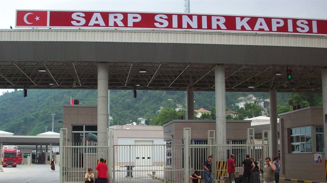 Sarp Sınır Kapısı geçişlere kapatıldı