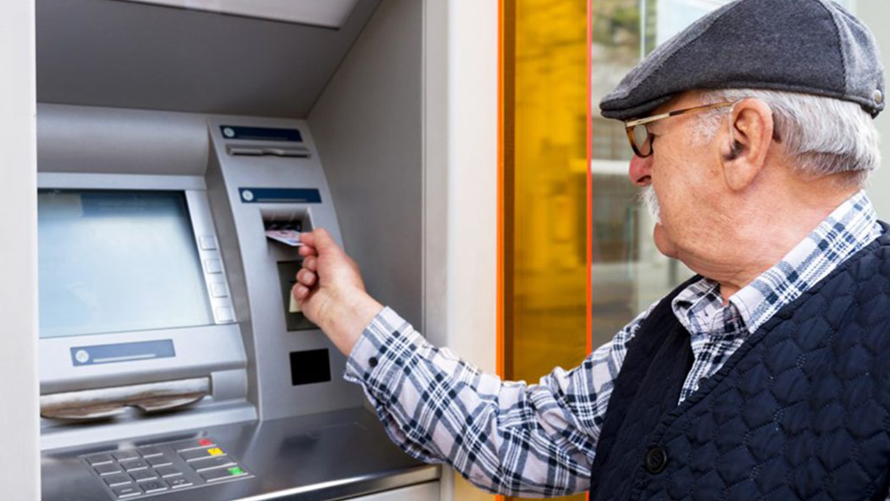 'Şart oldu' diyerek duyurdu: Emeklilere 10 bin lira