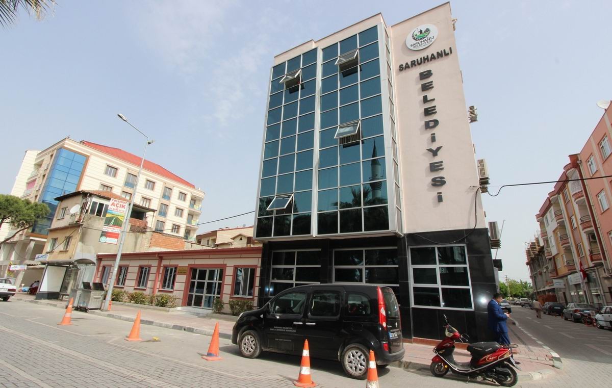 Saruhanlı Belediyesi, tarla, bağ ve arsalarını satıyor
