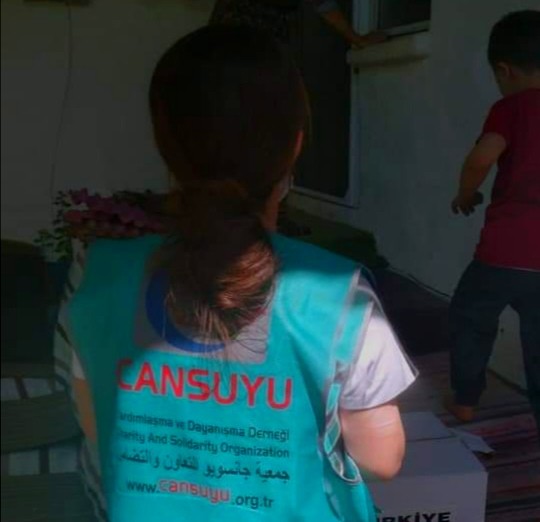 Saruhanlı’da Ramazan sofralarına cansuyu oluyorlar 