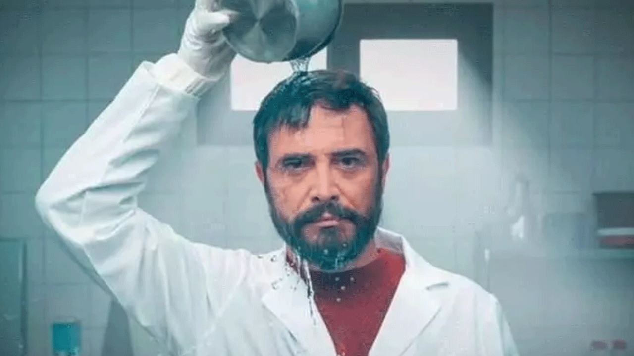 Şaşkın gassal yüzünden ölüyü mezardan çıkardılar!!!