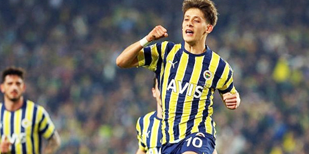 Şaşkınlığını gizleyemedi... Fenerbahçe'nin altın çocuğu için sürpriz rakam!