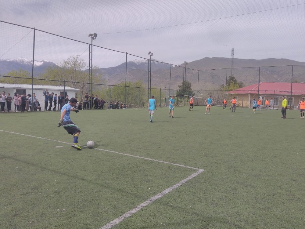 Sason’da 170 öğrenci futbol seçmelerine katıldı 